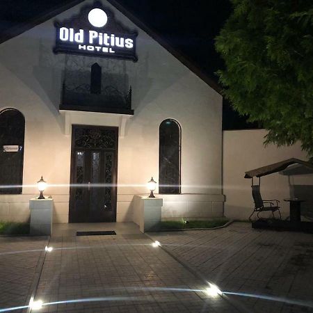 Hotel Old Pitius Pizunda Bagian luar foto