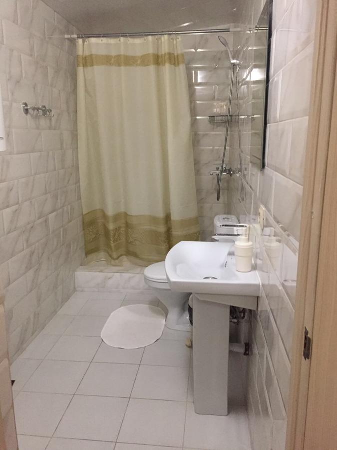 Hotel Old Pitius Pizunda Bagian luar foto