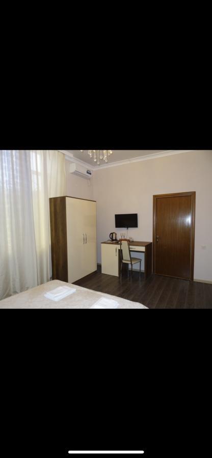 Hotel Old Pitius Pizunda Bagian luar foto