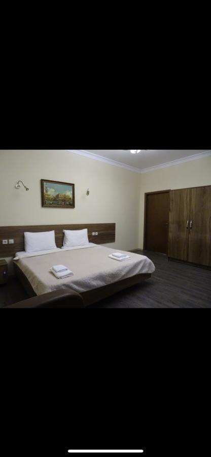 Hotel Old Pitius Pizunda Bagian luar foto