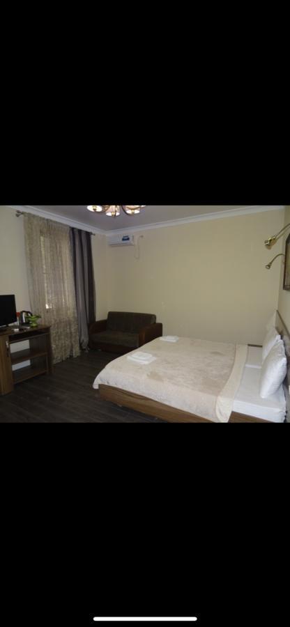 Hotel Old Pitius Pizunda Bagian luar foto